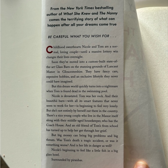 The Manor House-latest novel by Gilly Macmillan - Picture 3 of 3